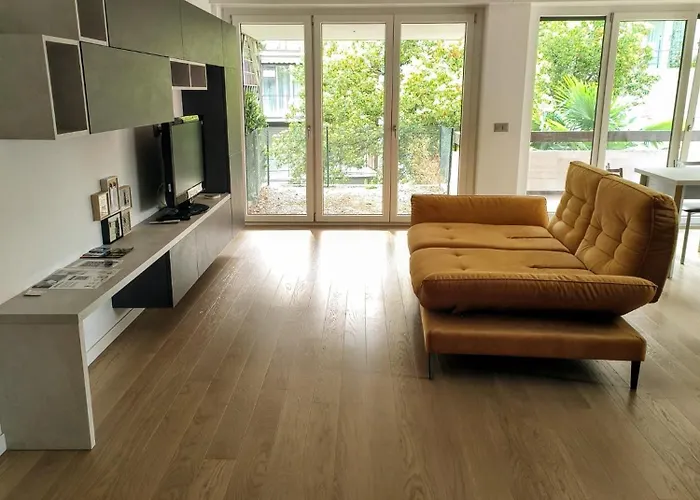 Апартаменти Regina Design *